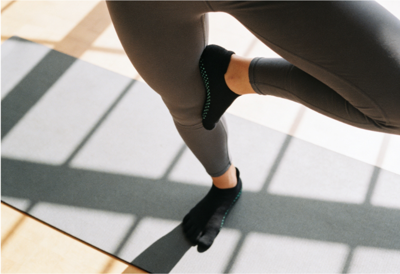 Best Toe Socks for Yoga, Pilates, and Barre: Grip, Toe Spread, and Why Studios Love Them